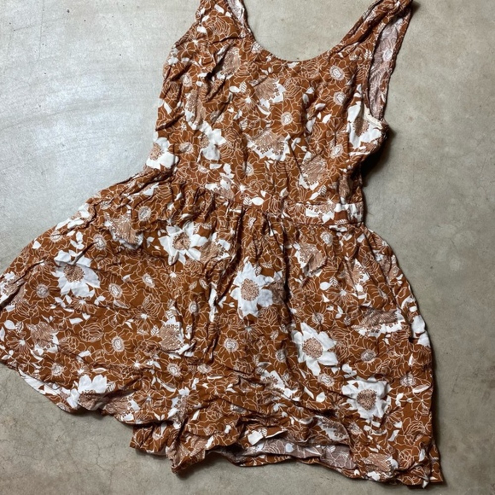 Modcloth Romper Floral Brown And White Shorts retro style With Pockets